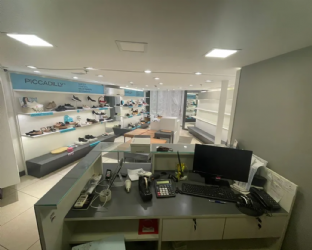 100m2 - desocupada - loja no shopping da gávea